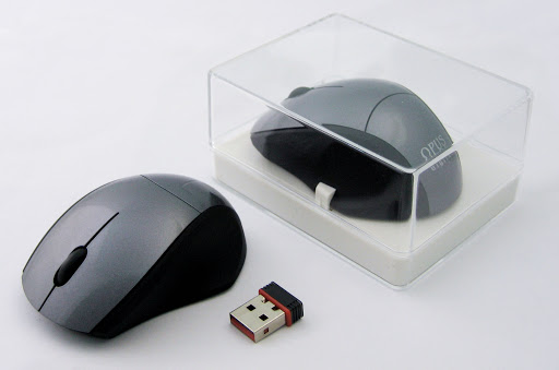 SOURIS SANS FIL EN BOITE